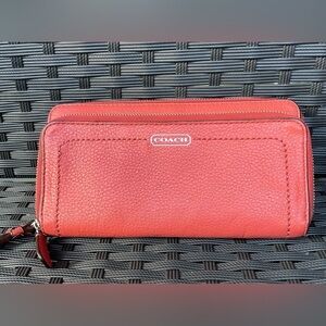 COACH WALLET,Coach Orange Leather Wristlet.
